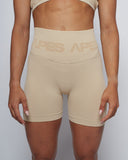 Seamless Push-Up Biker Shorts - Bone White