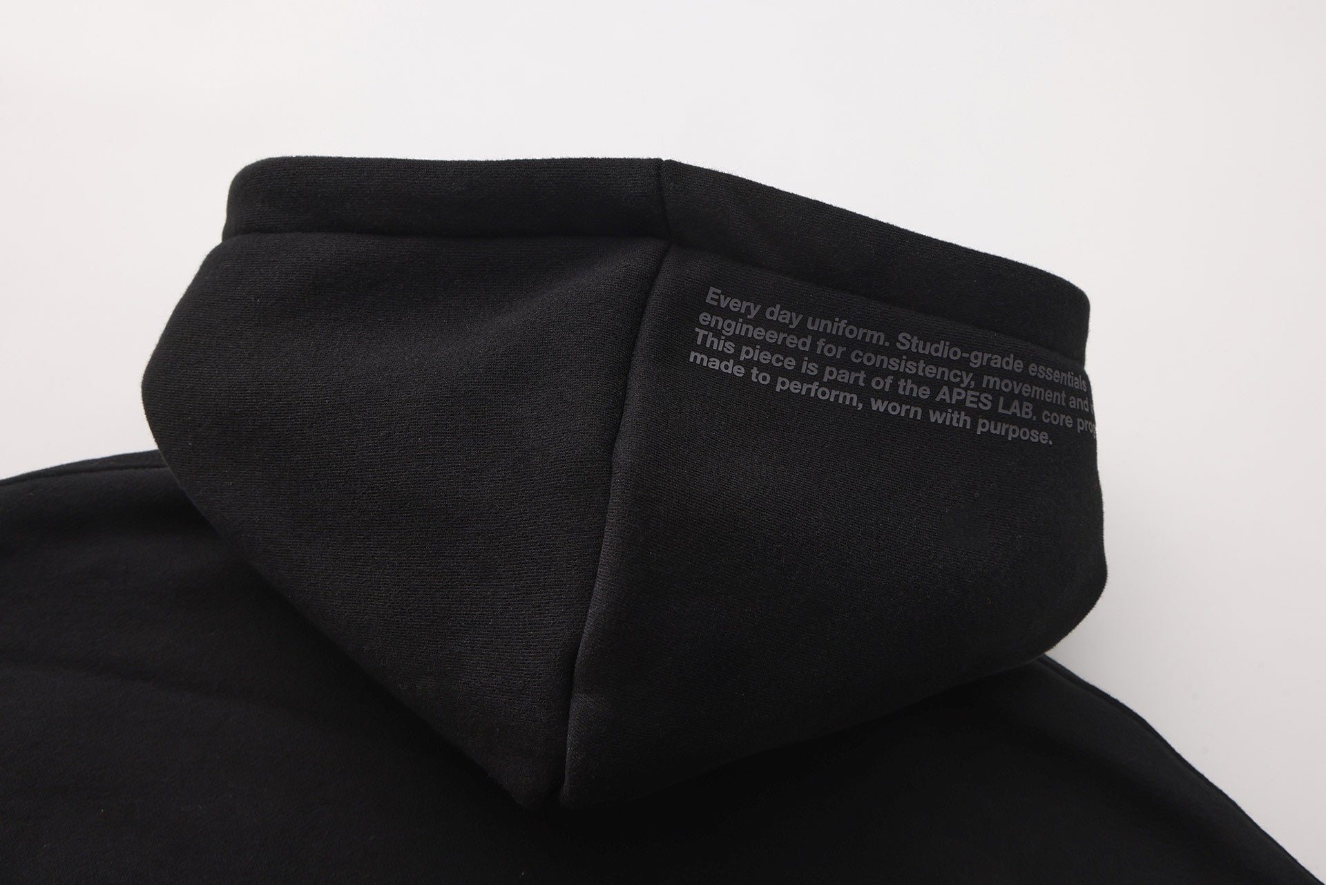 <tc>Apes</tc> Essentials - Sweat à capuche court oversize UNIT - Noir