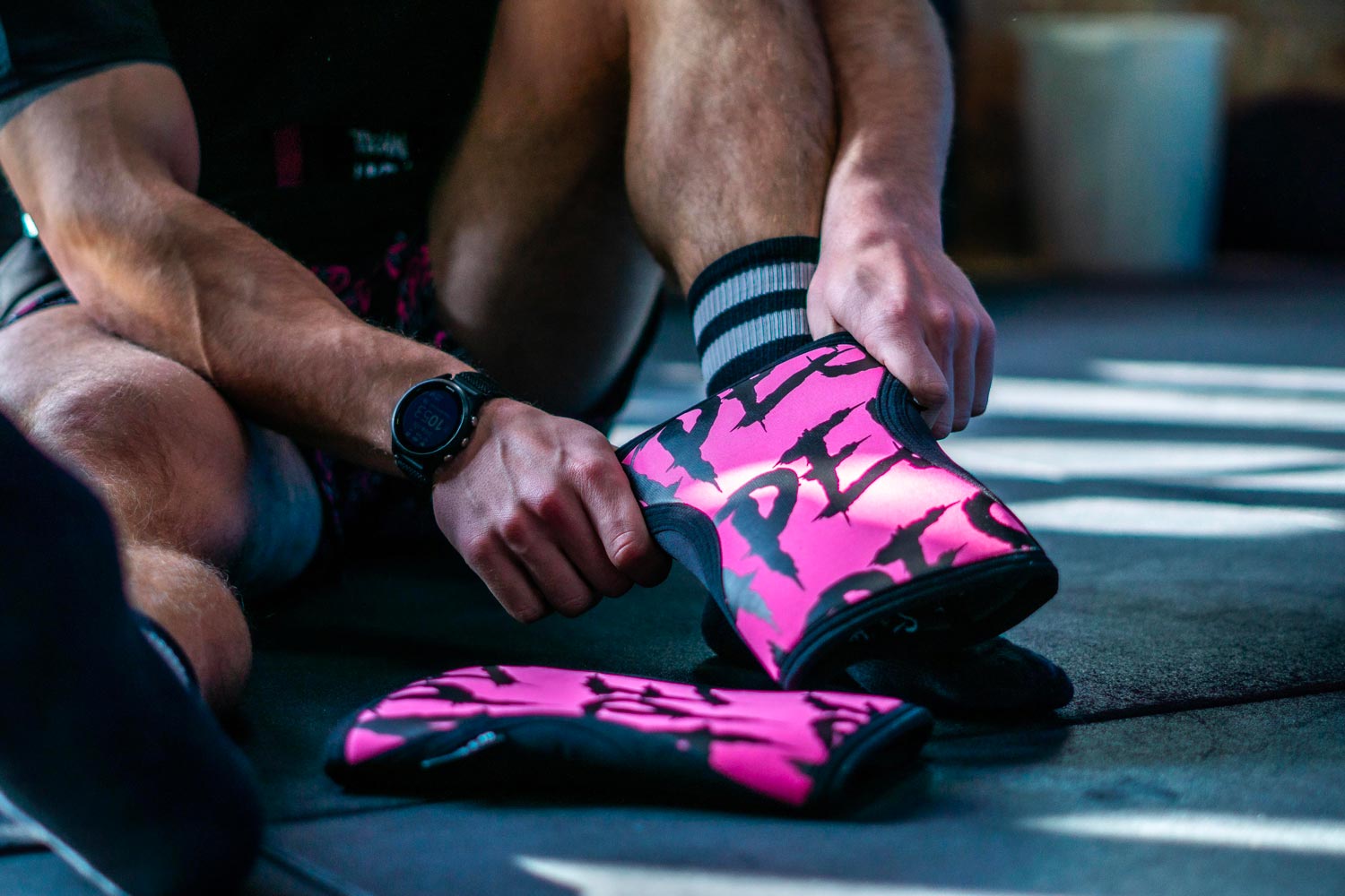 <tc>Apes</tc> Knee Sleeves - 7mm knee pads.