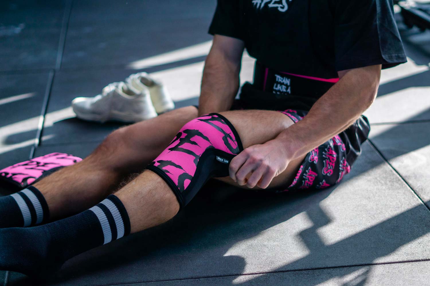 <tc>Apes</tc> Knee Sleeves - 7mm knee pads.