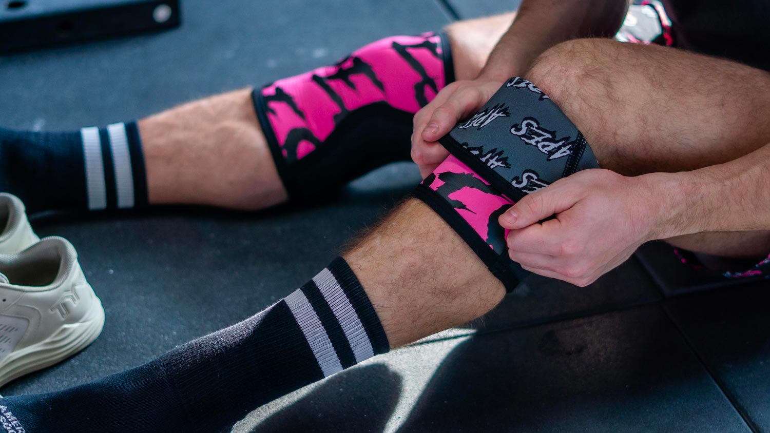 <tc>Apes</tc> Knee Sleeves - 7mm knee pads.