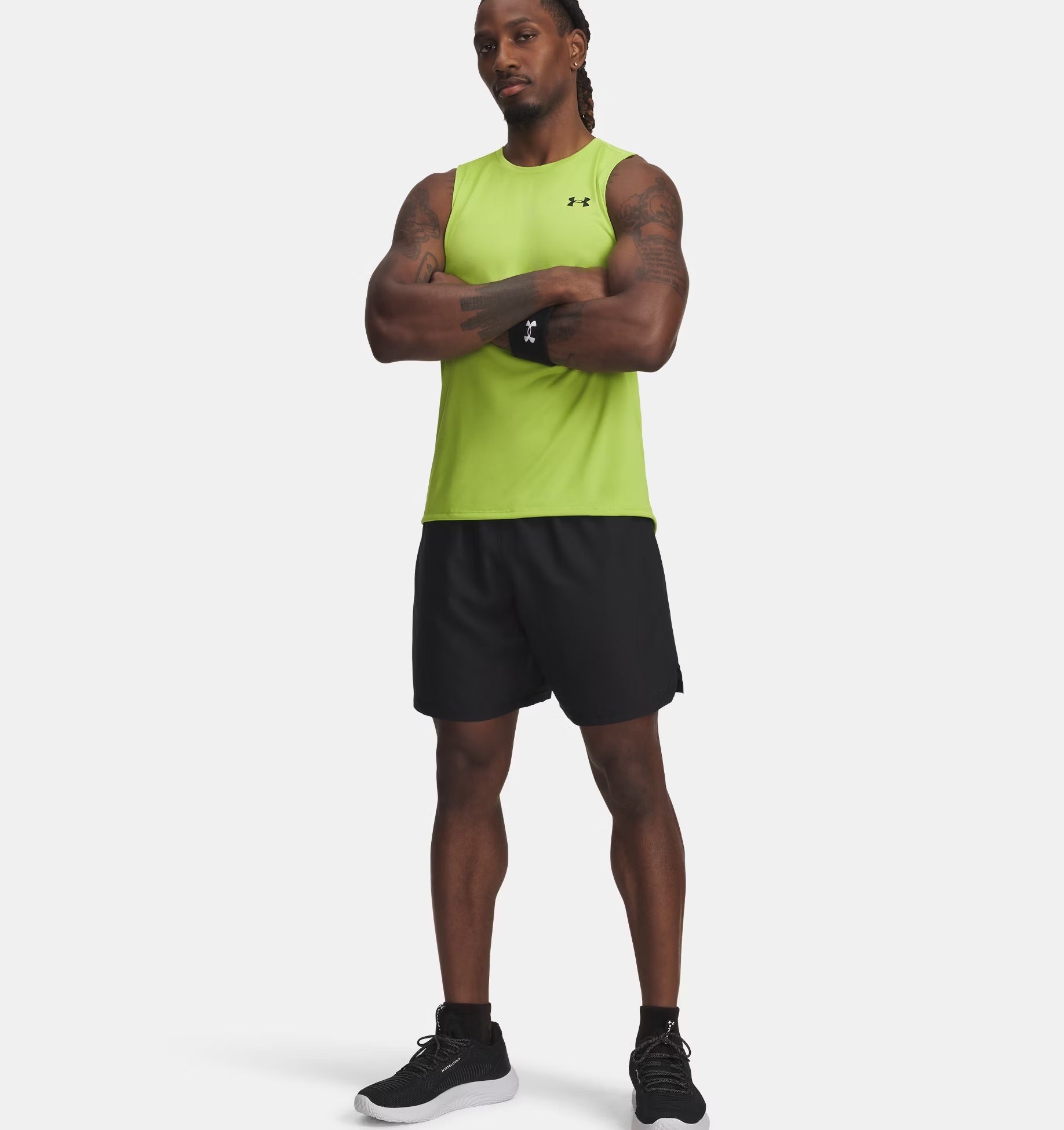 Short UA Tech tissé avec mot-symbole