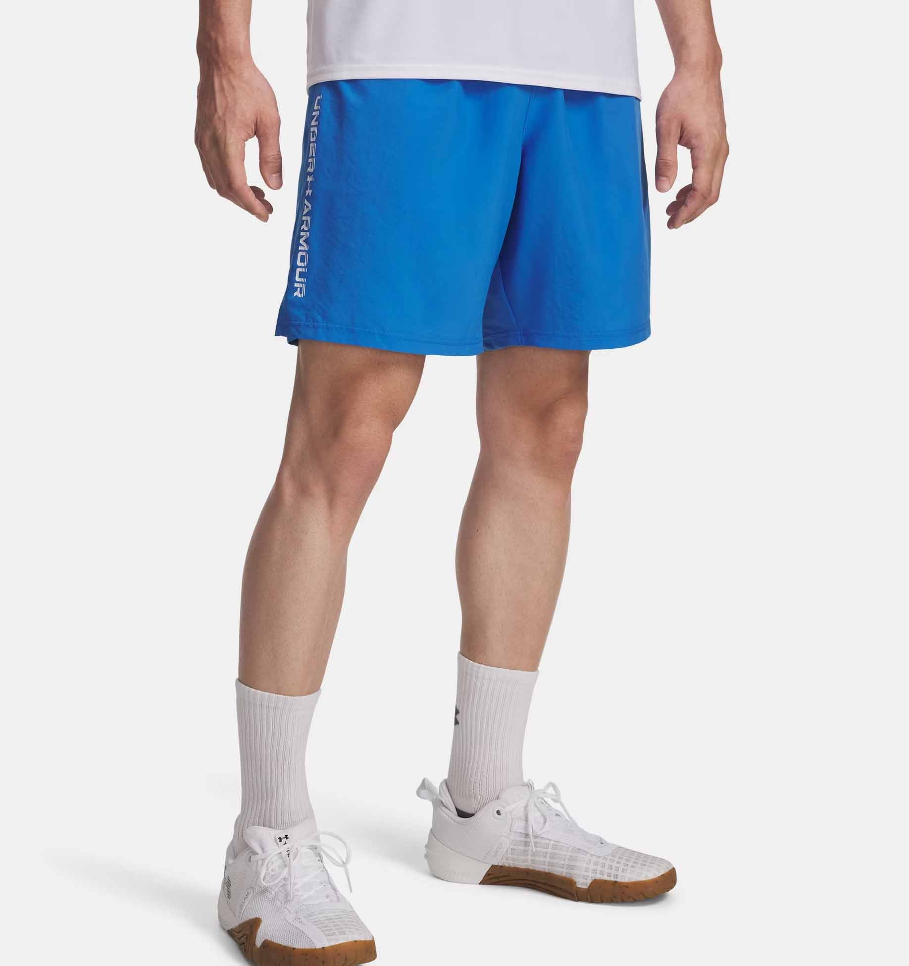 Short UA Tech tissé avec mot-symbole