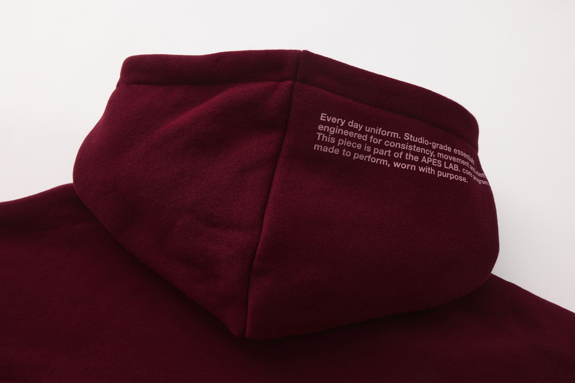 <tc>Apes</tc> Essentials – UNIT Crop Oversize Hoodie – Roter Samt