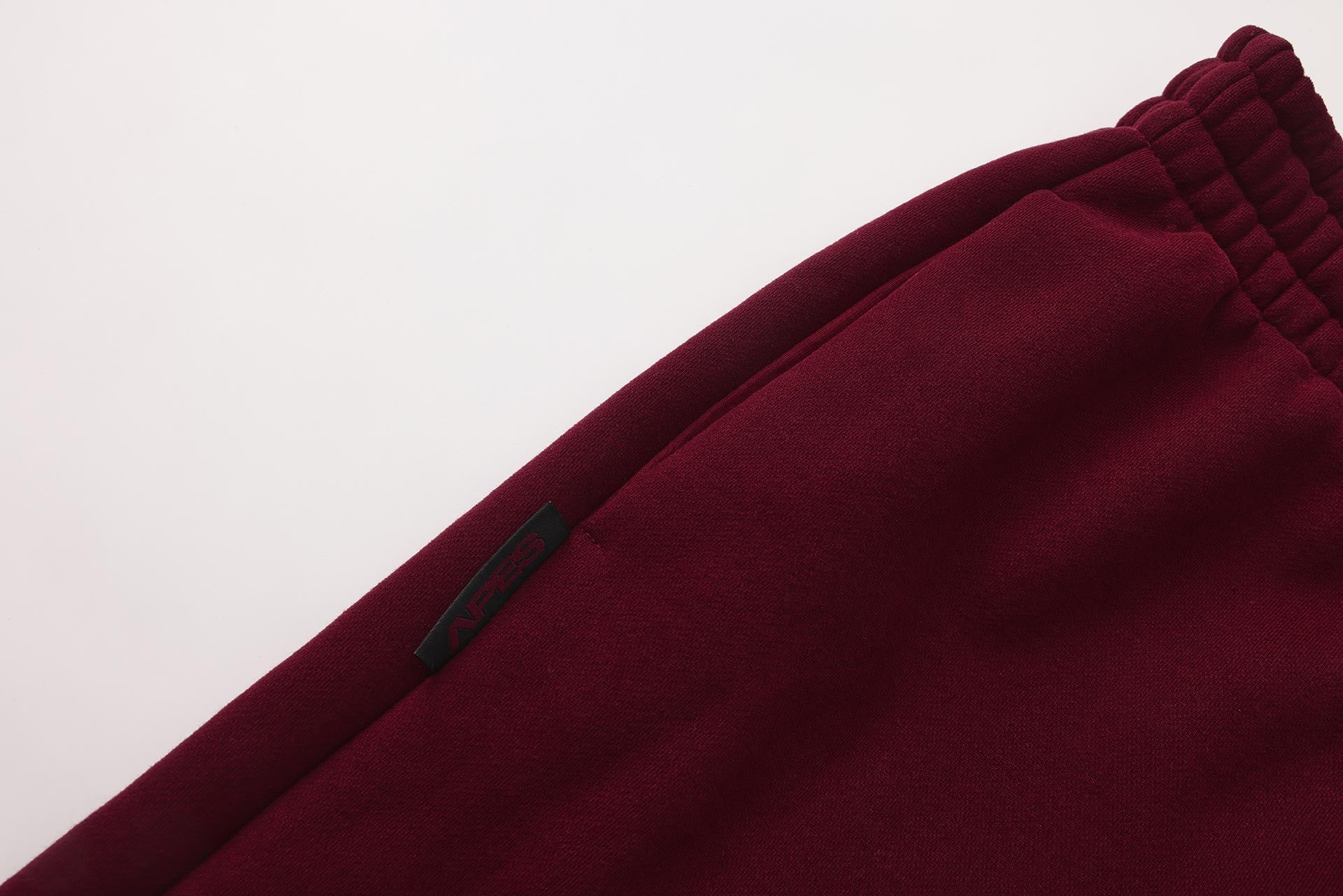 <tc>Apes</tc> Essentials - UNIT Loose Pants - Red Velvet