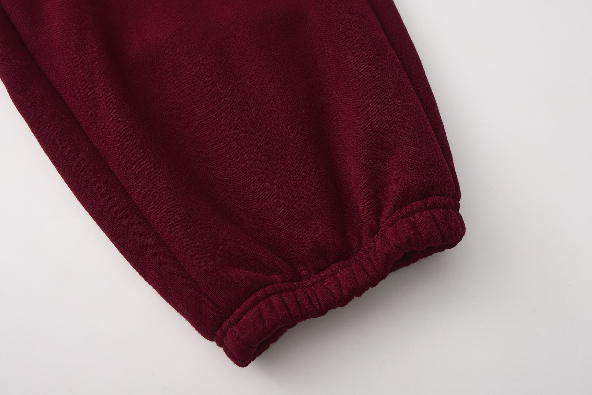 <tc>Apes</tc> Essentials - UNIT Loose Pants - Red Velvet