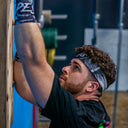<tc>Apes Lab.</tc> Diadema teñida con la técnica tie-dye en color negro.